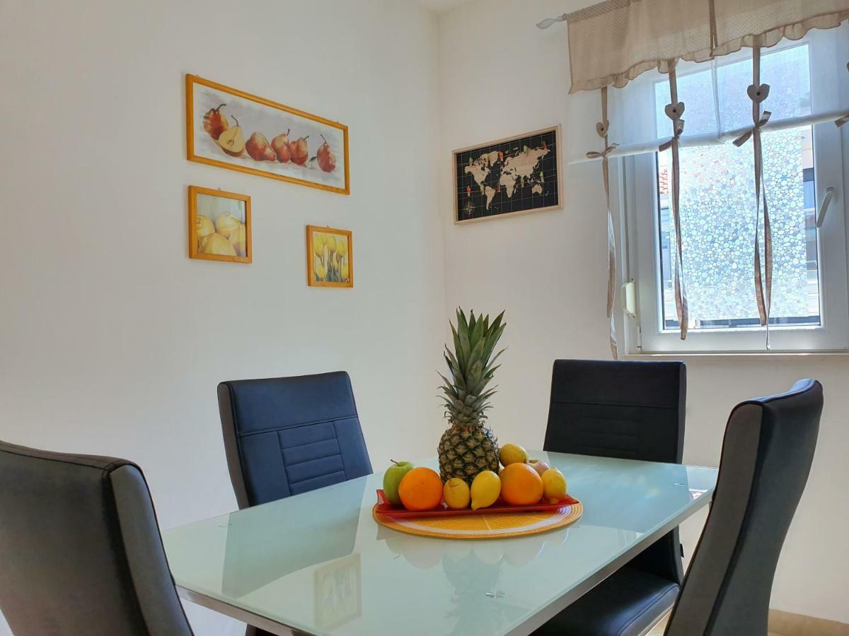 Apartment Tihana Trogir Extérieur photo