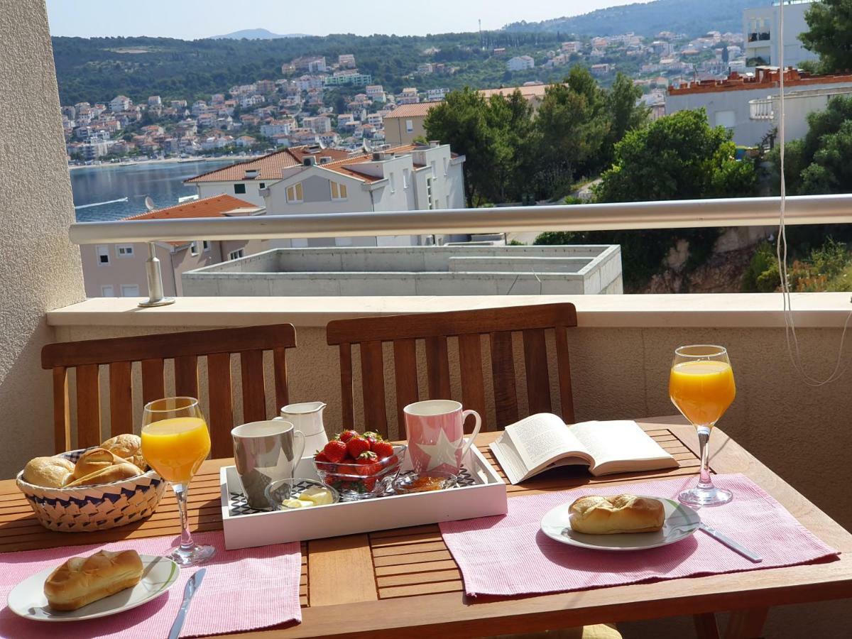 Apartment Tihana Trogir Extérieur photo